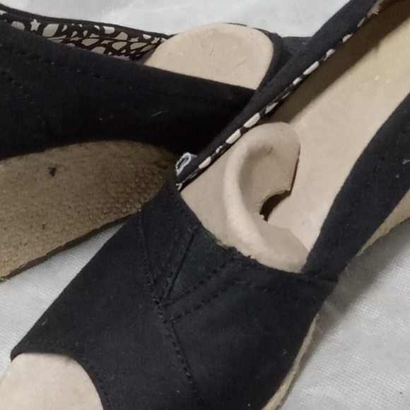 Shoes - Picture 6 of 6